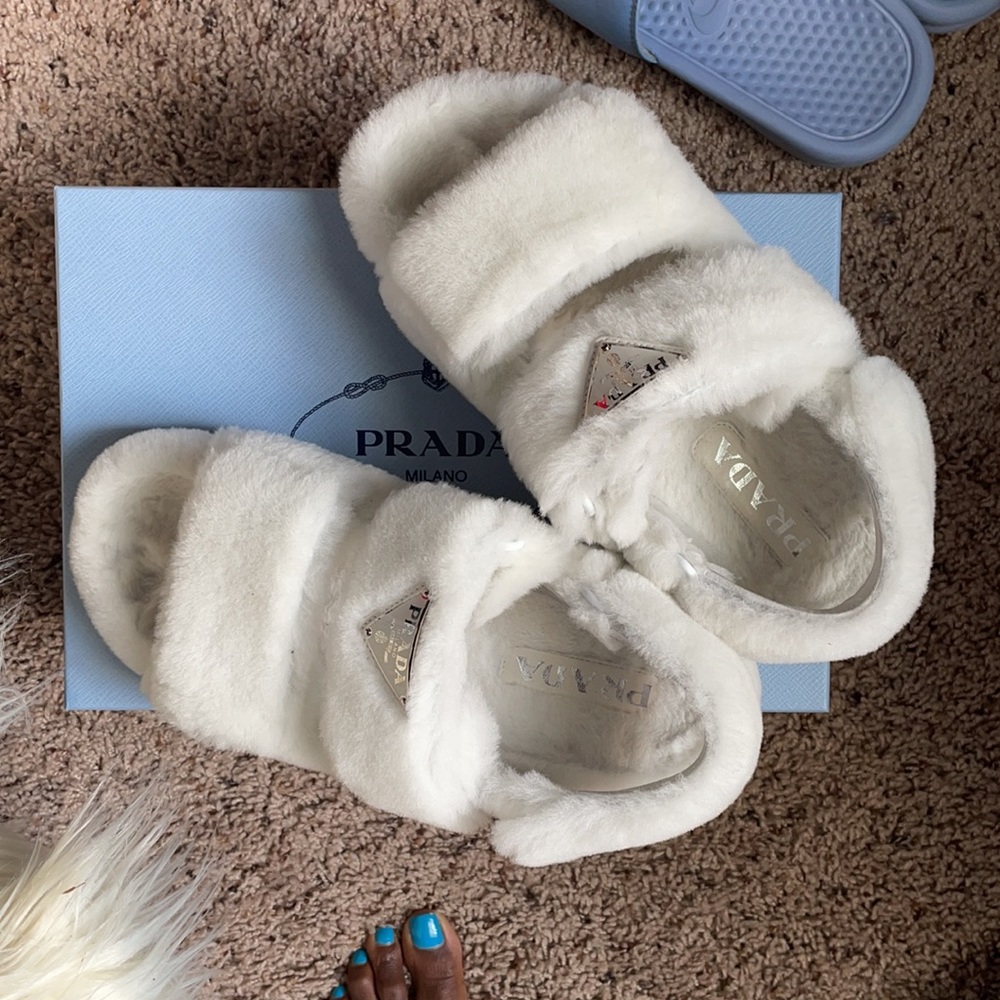 Authentic Prada - Picture 4 of 4
